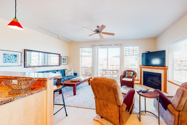 Vista al Mar image 1